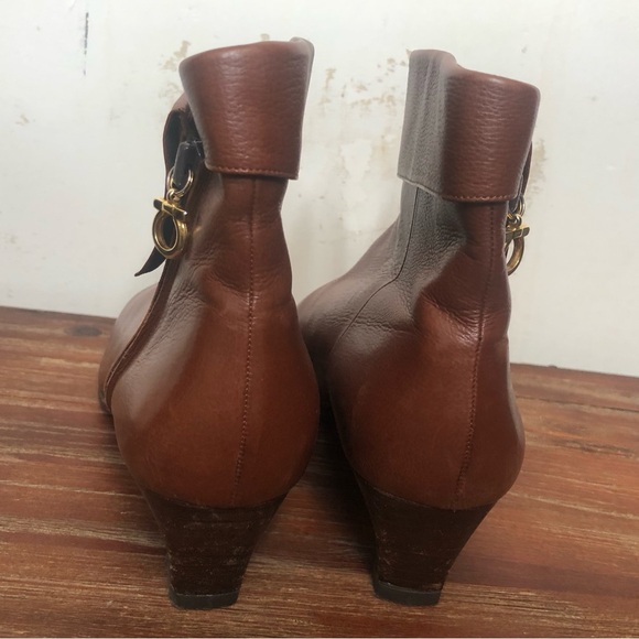 Salvatore Ferragamo women’s leather cognac brown ankle Boots side zip size 7.5 - Picture 2 of 12